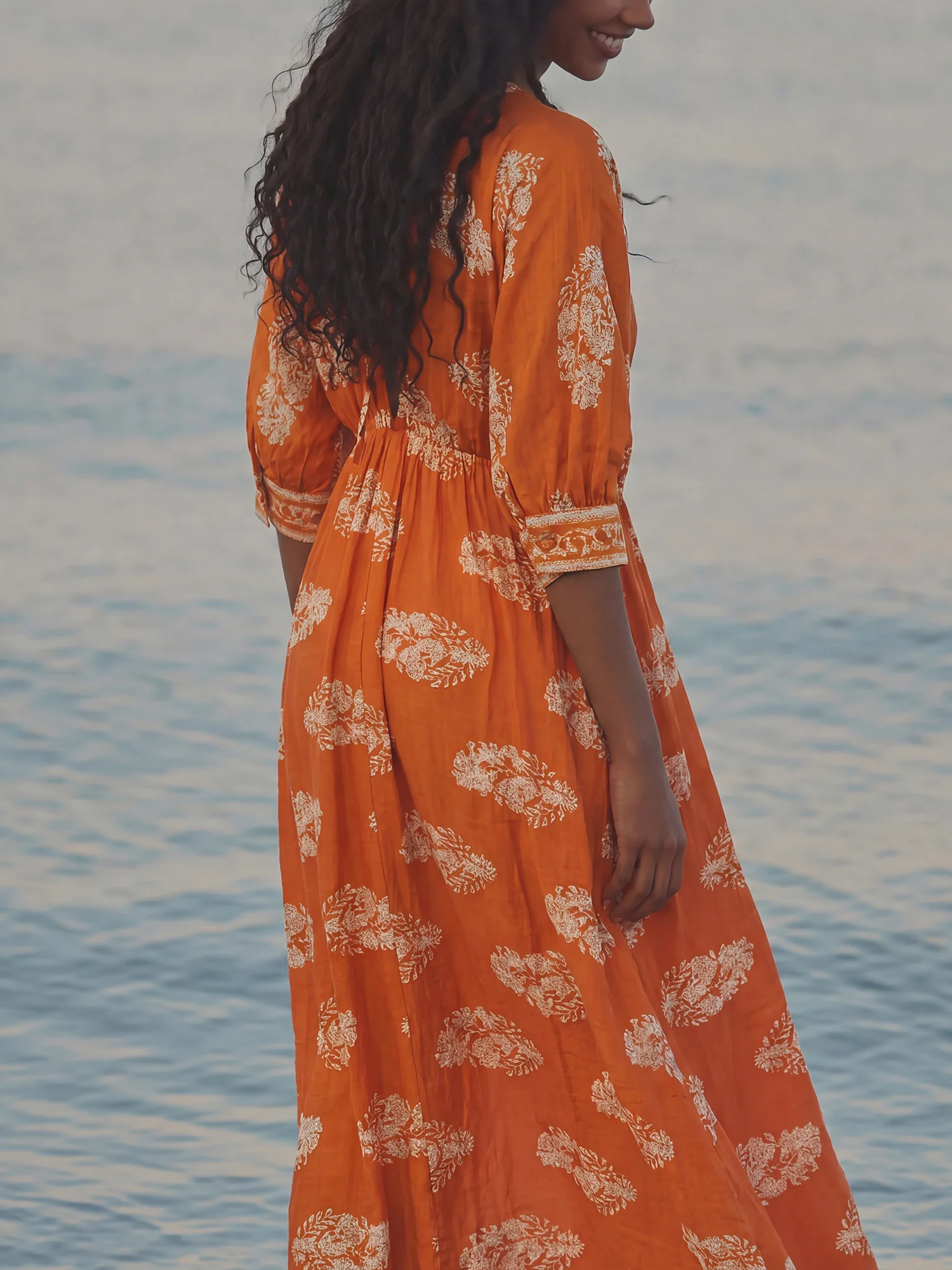 Short sleeve V Neck Border Print Woven Midi Dress - Image 3