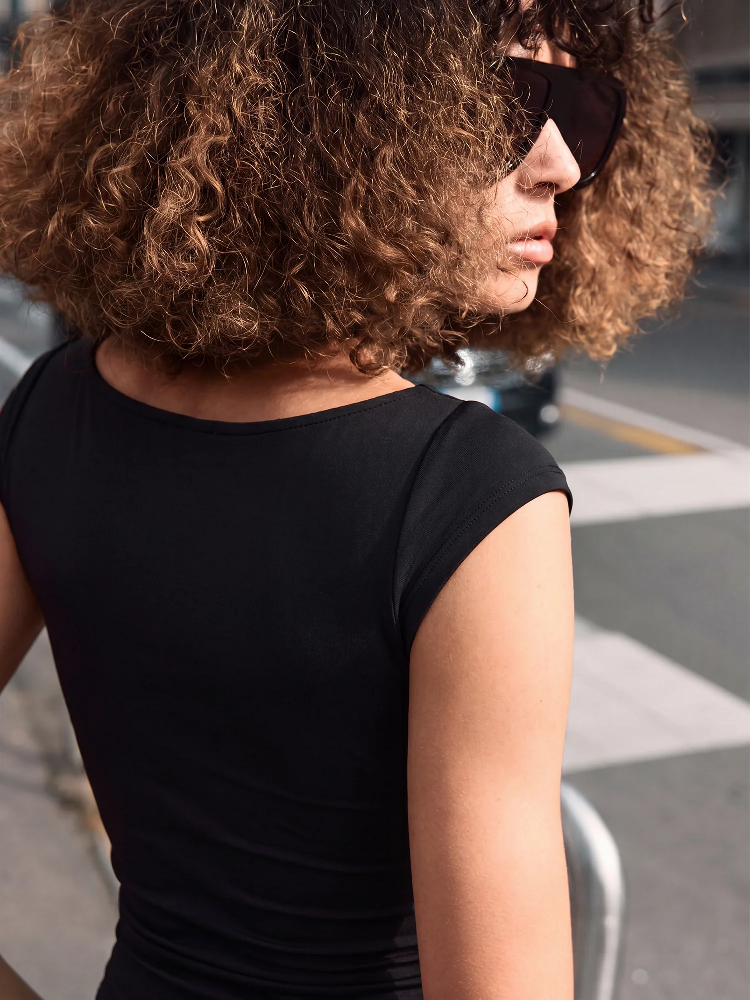 Cap Sleeve Boat Neck Seamless Top - Image 3