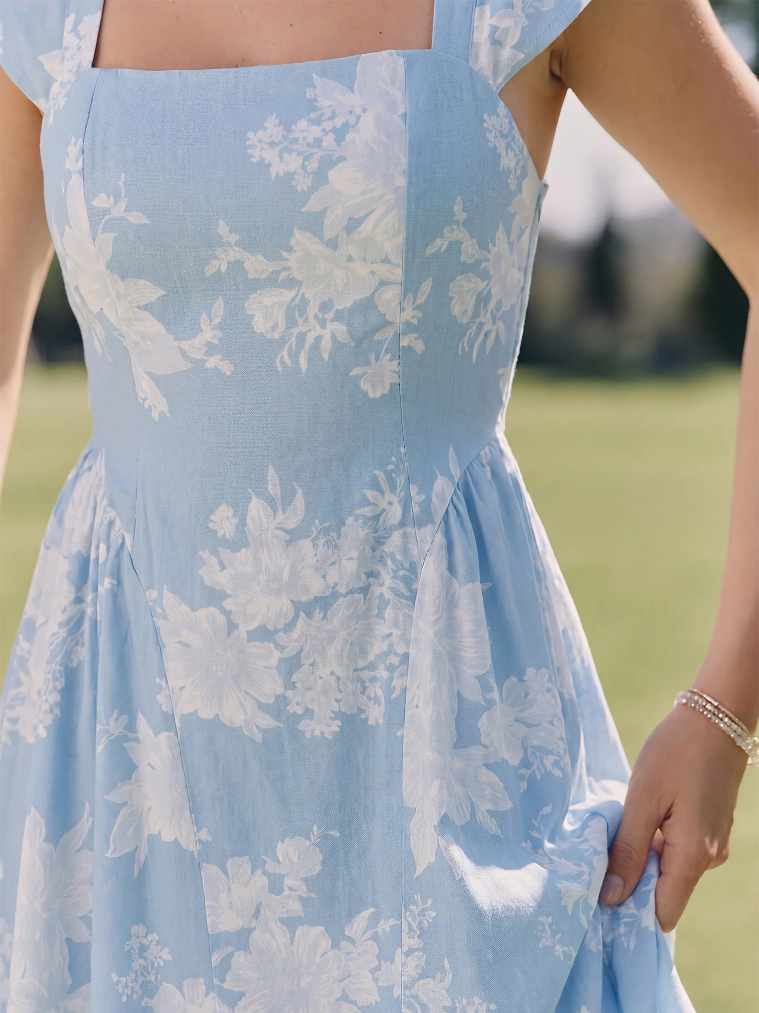 Cap Sleeve Floral Square Neck A Line Midi Dress - Image 3