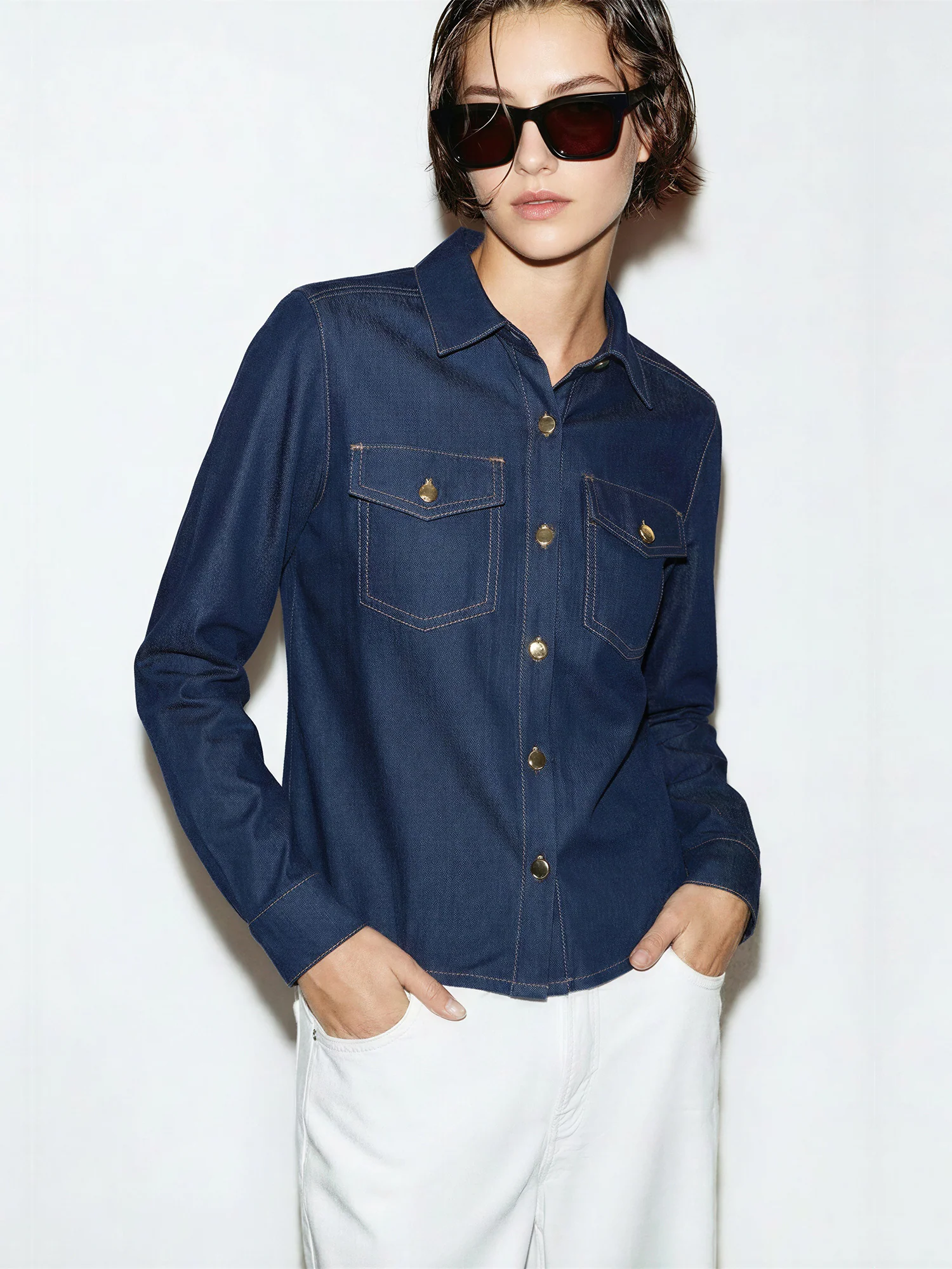 Long Sleeves Two Pocket Stretch Denim Shirt