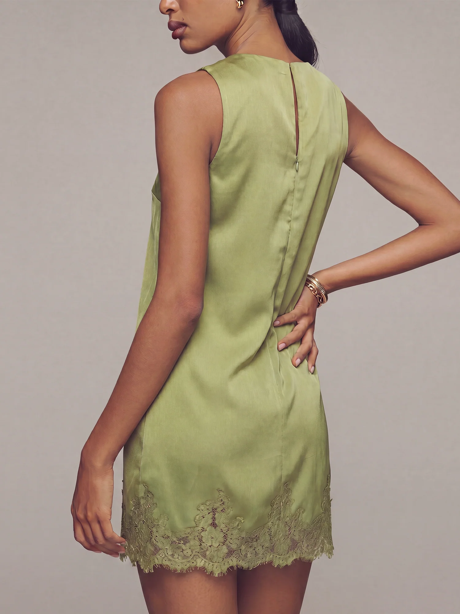 Round Neck Sleeveless Lace Detail Satin Shift Dress - Image 3