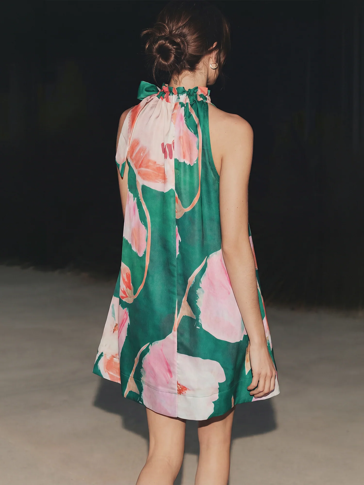 Ruffle Neck Tie Sleeveless Floral Print Mini Dress - Image 4
