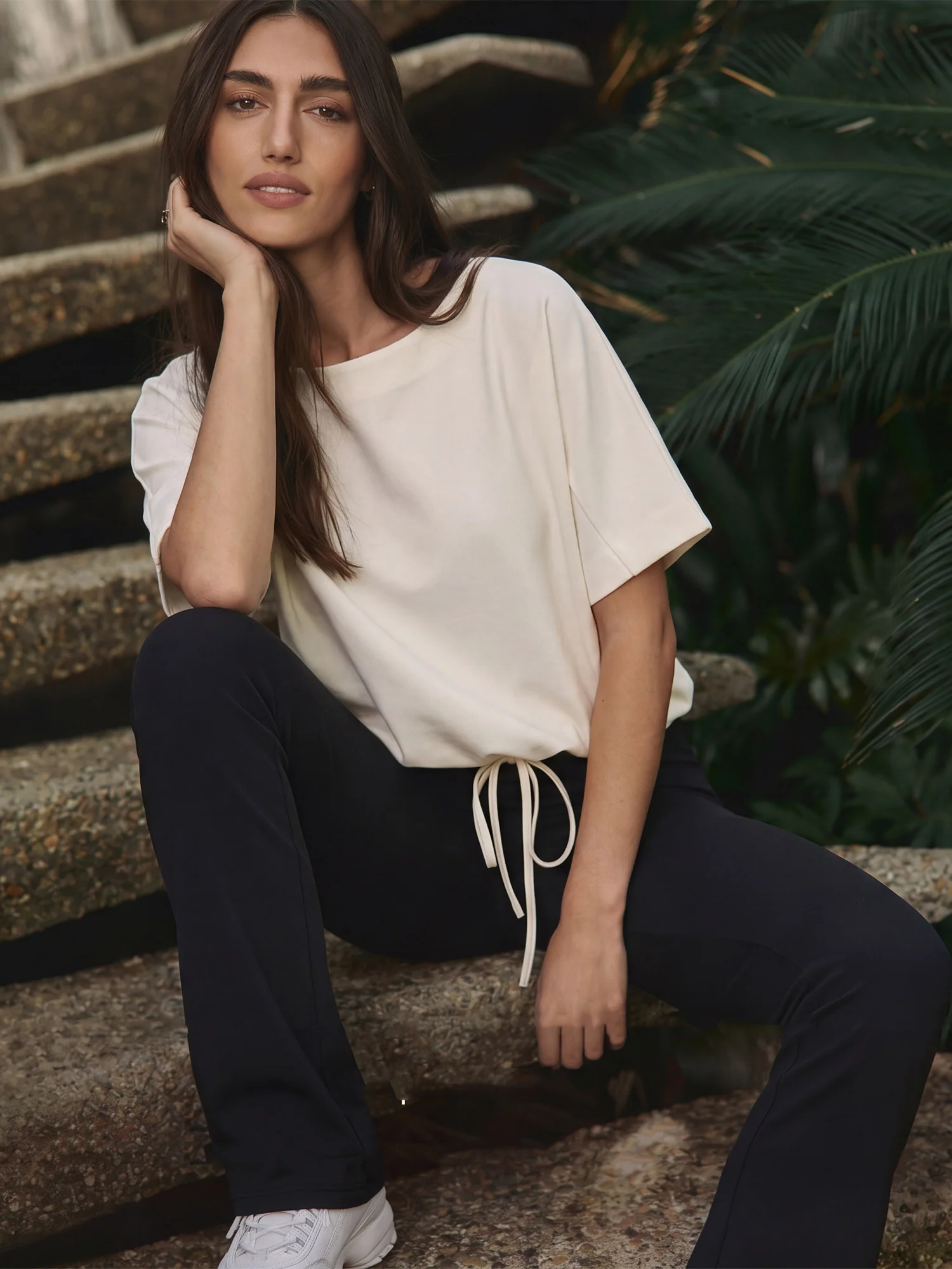 Short Sleeve Crew Neckline Top With Drawstring Hem - Image 5