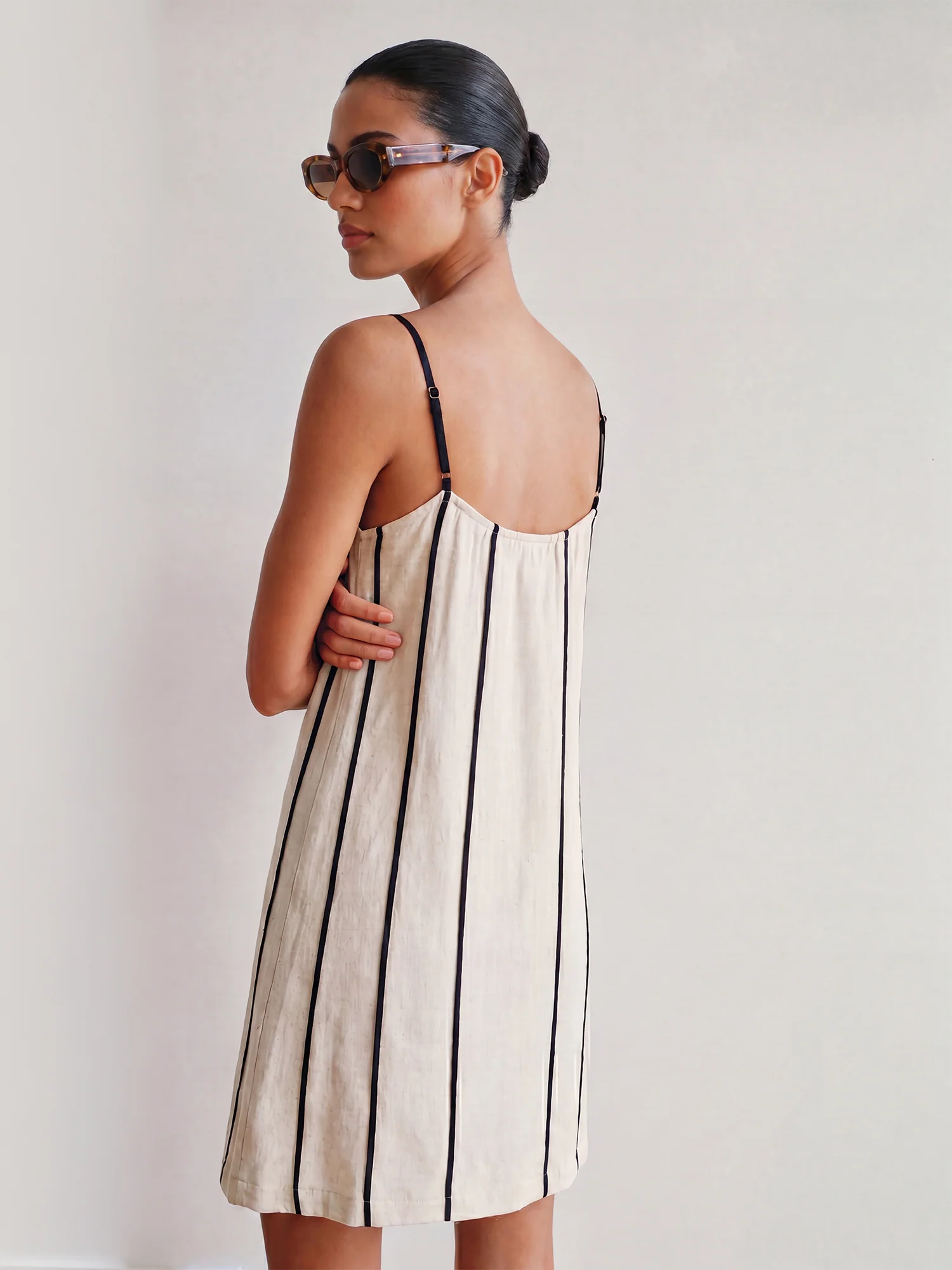 Sleeveless Seamed Colorblock Shift Dress - Image 8