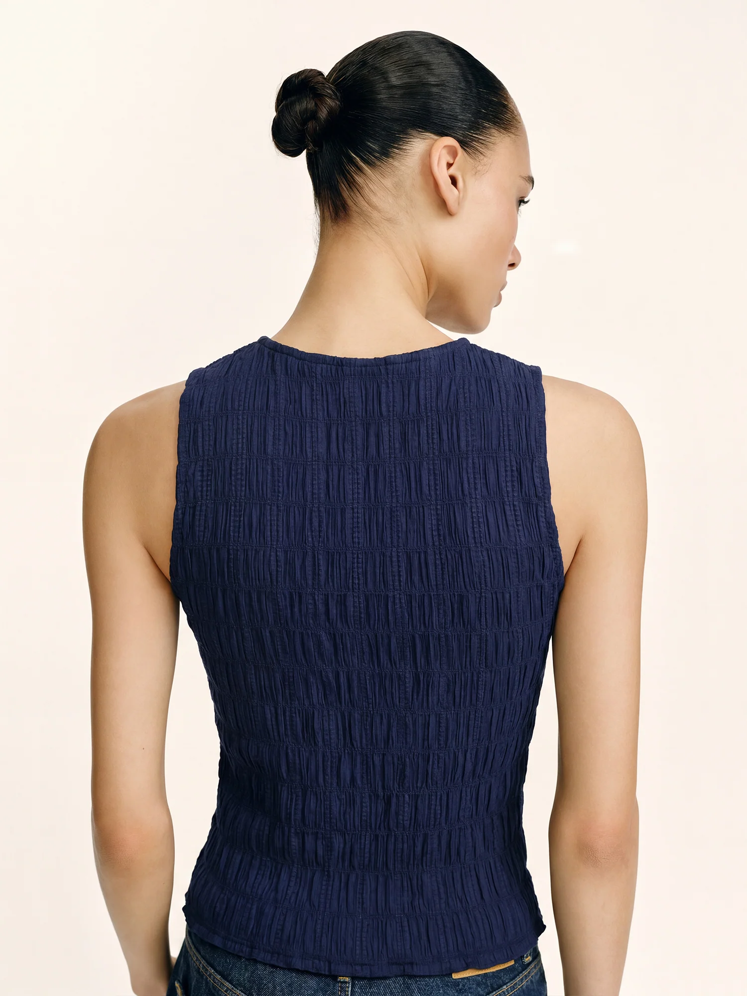 Sleeveless Texture Button Top - Image 3