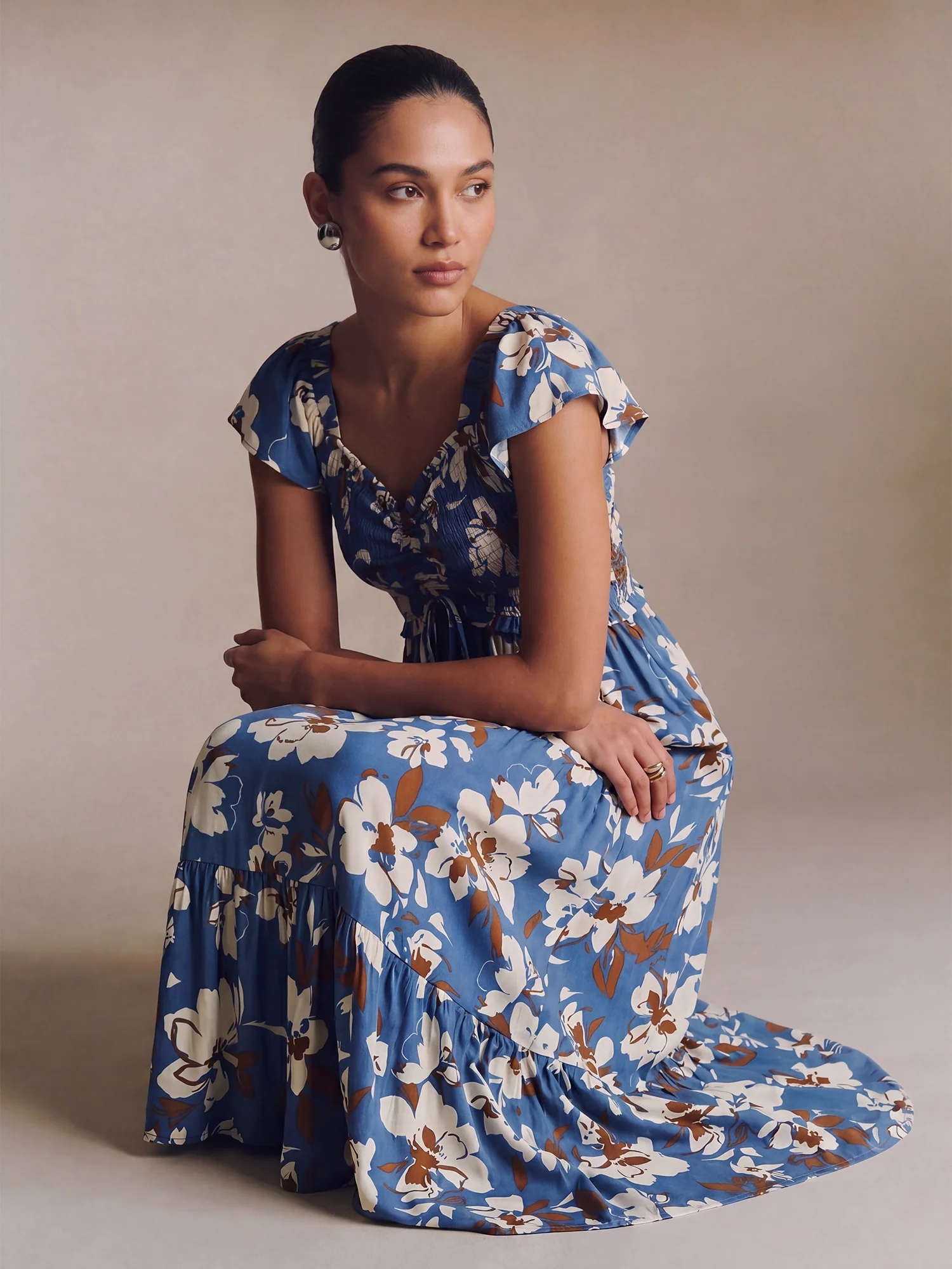 Short Sleeve Floral Smocked Bodice Maxi Sun Dress - Image 6
