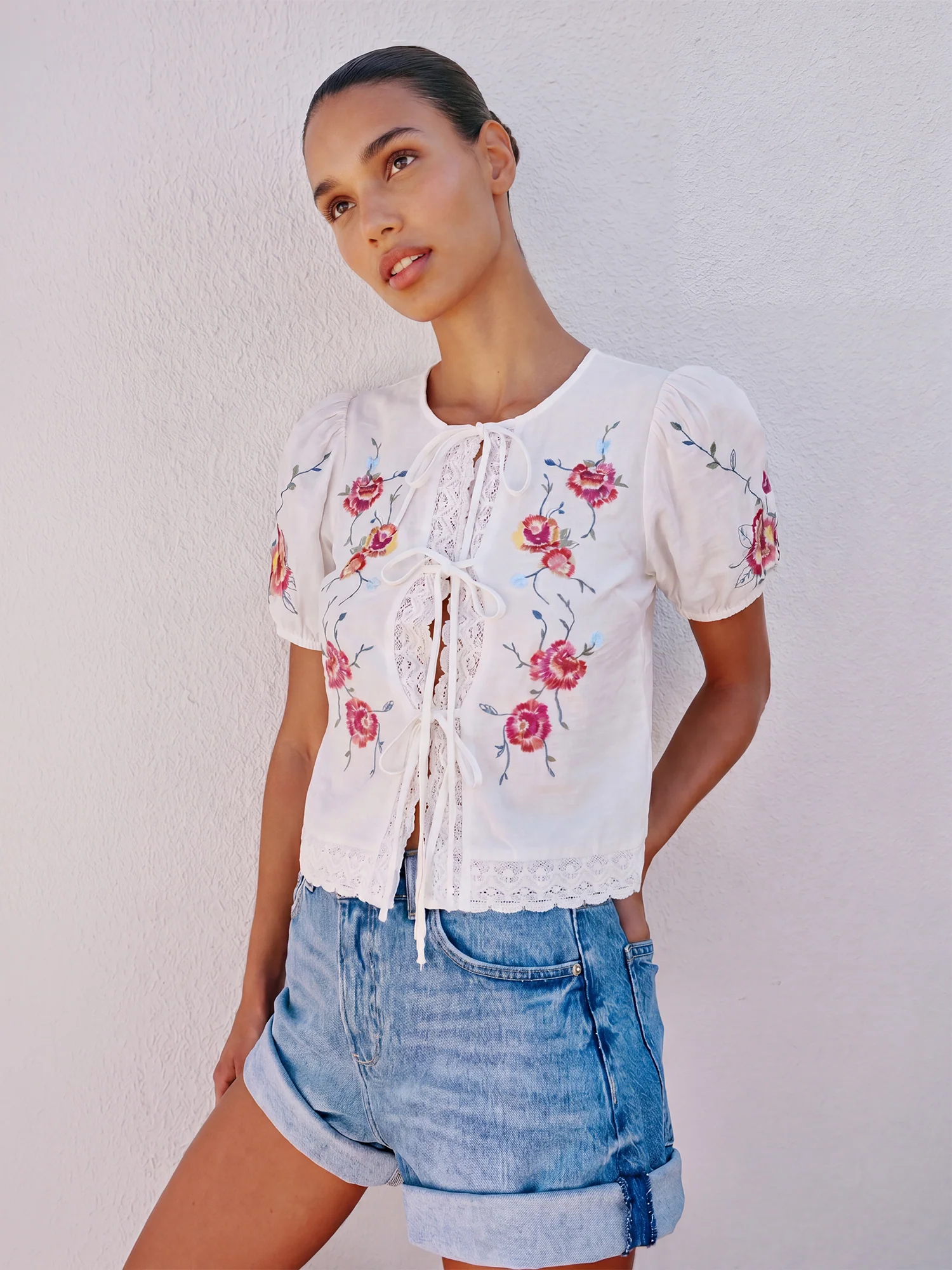 Short Sleeves Puff Sleeve Embroidered Tie Blouse