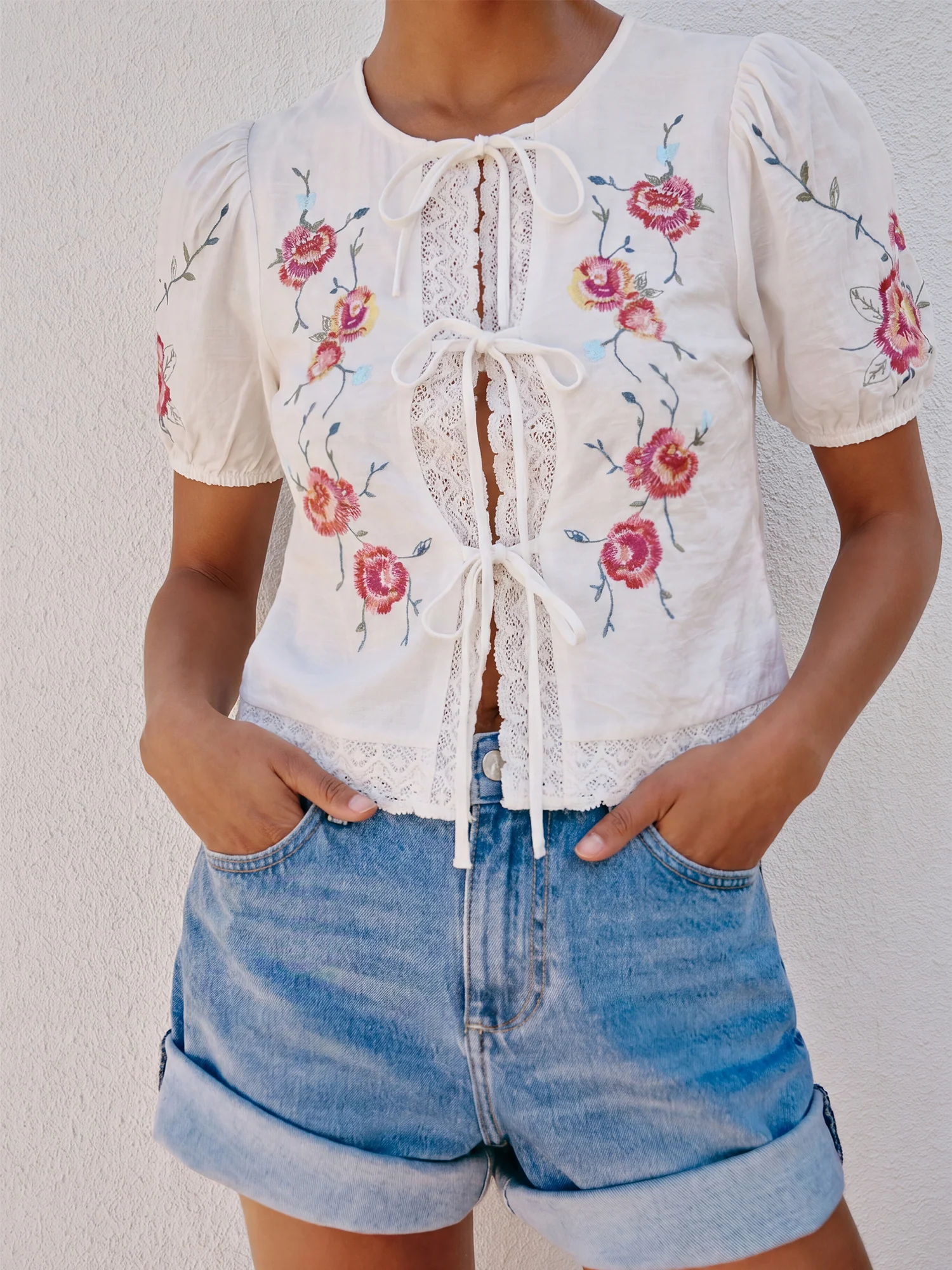 Short Sleeves Puff Sleeve Embroidered Tie Blouse - Image 3