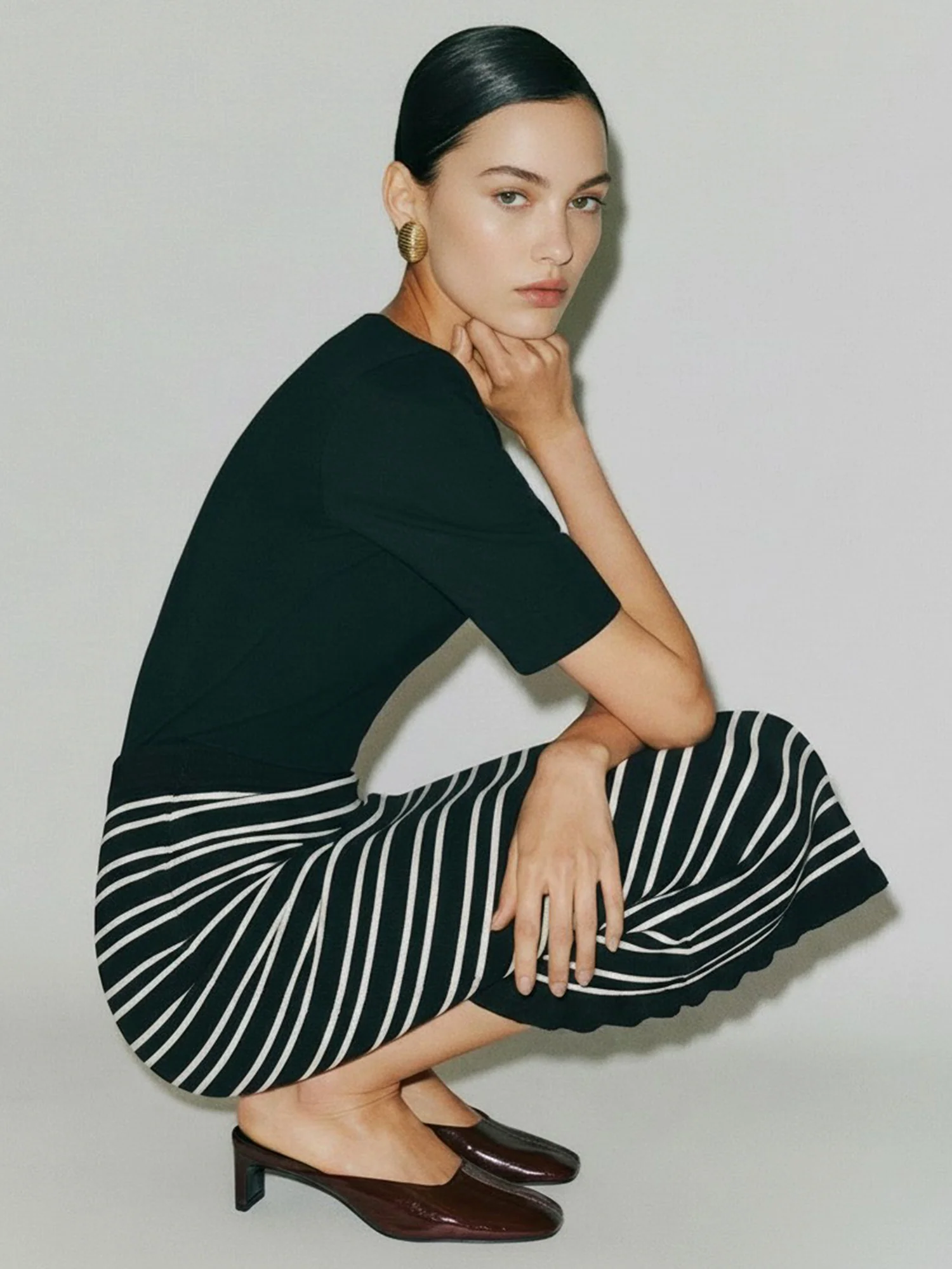 Stripe Sweater Knit Pencil Skirt - Image 4