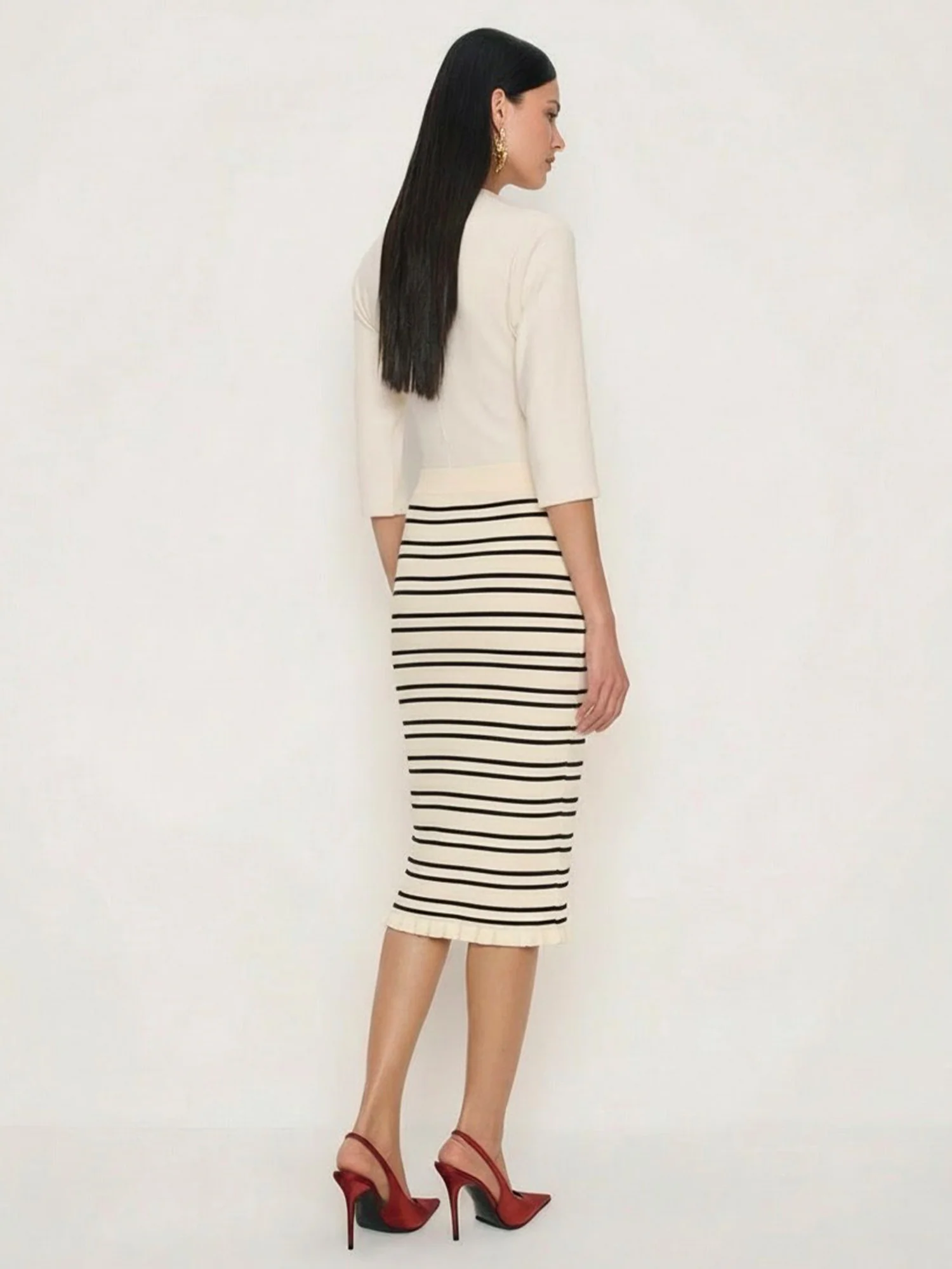Stripe Sweater Knit Pencil Skirt - Image 9