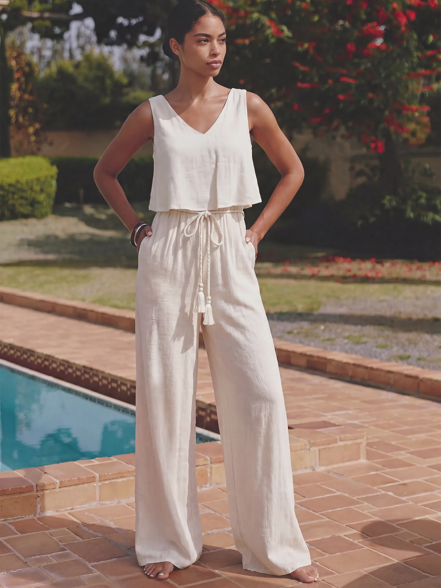 V Neck Sleeveless Jumpsuit - Image 4