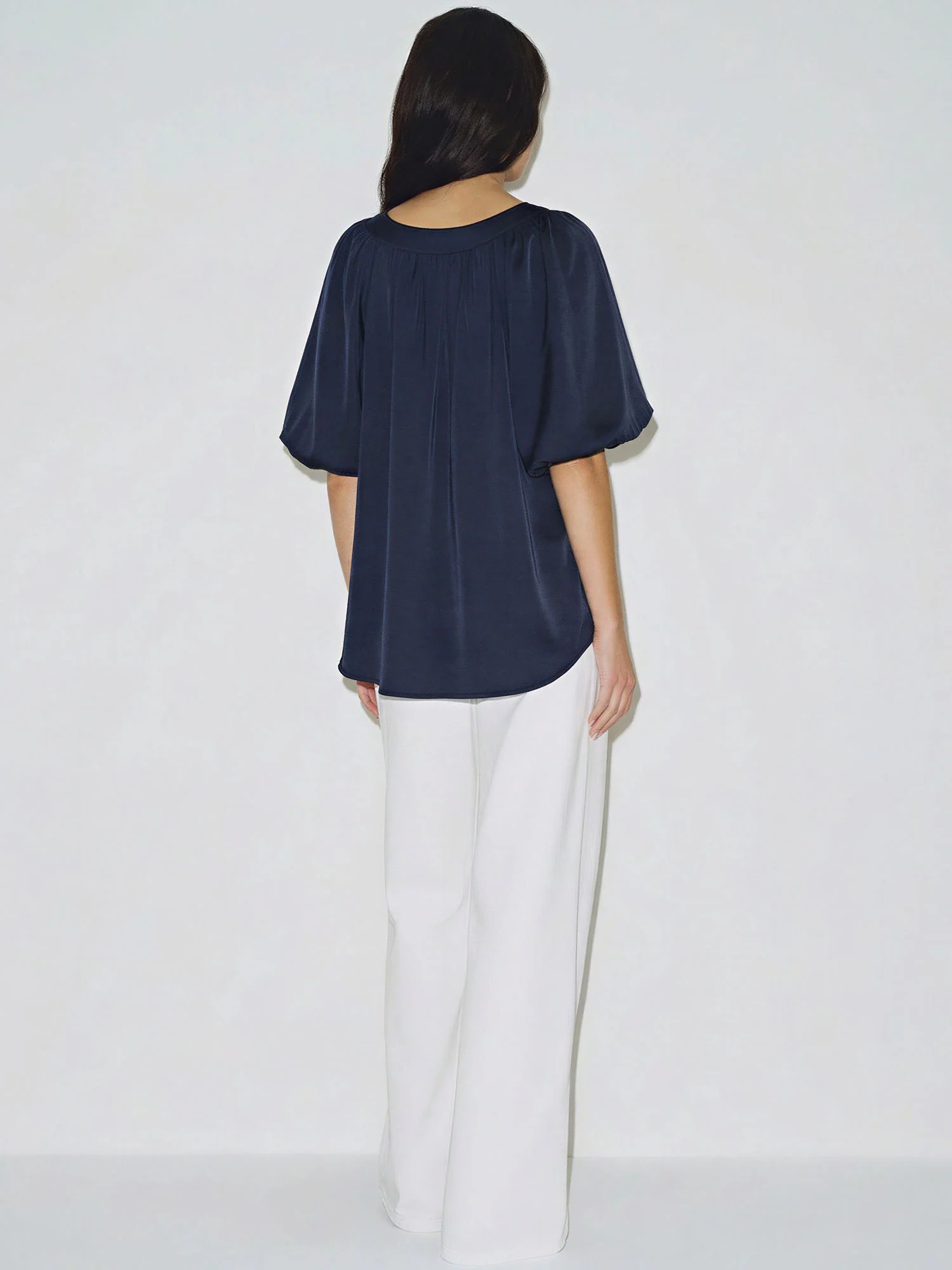 V-Neck Trim Puff Sleeves Flowy Top - Image 4