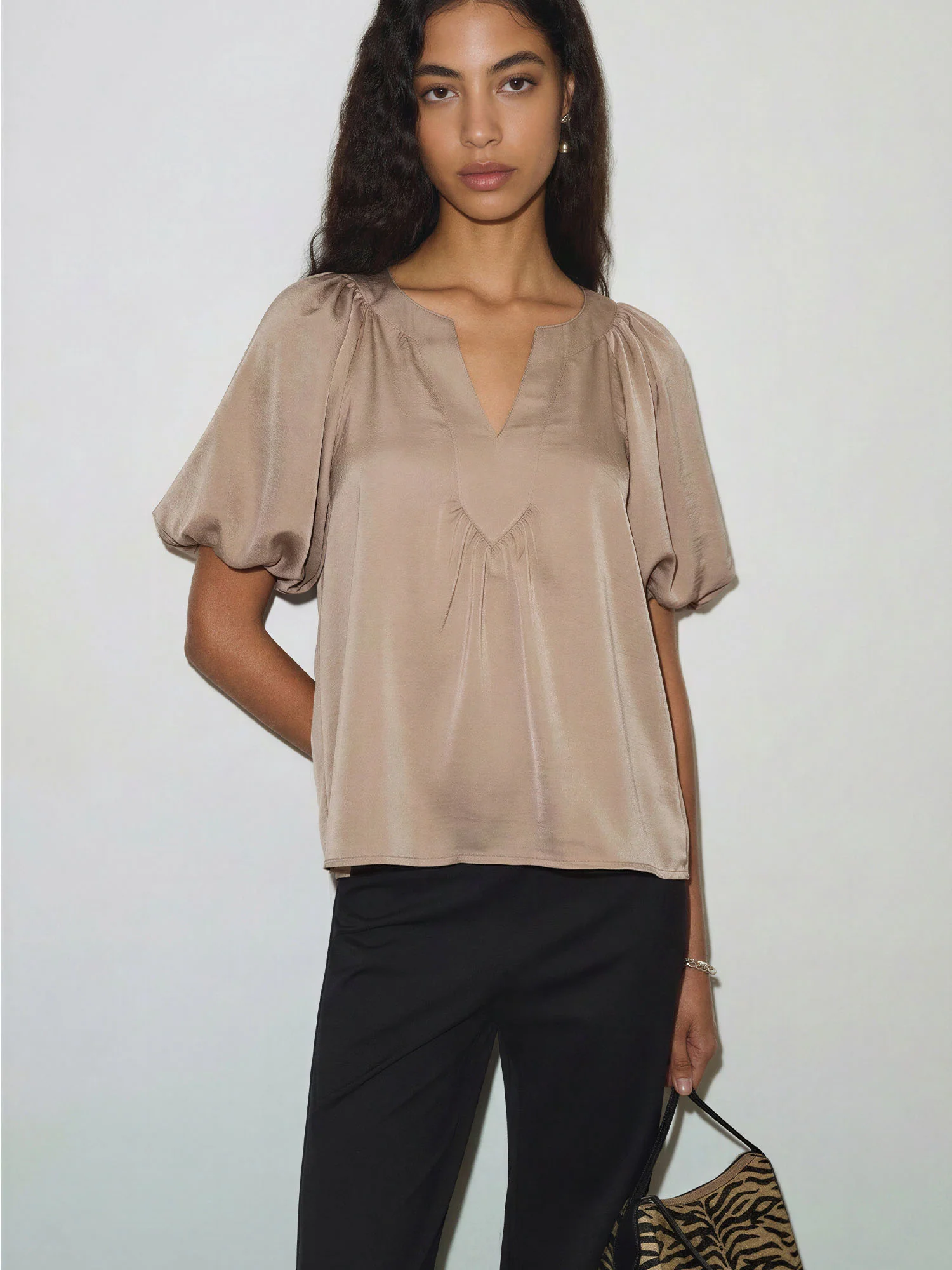 V-Neck Trim Puff Sleeves Flowy Top - Image 6